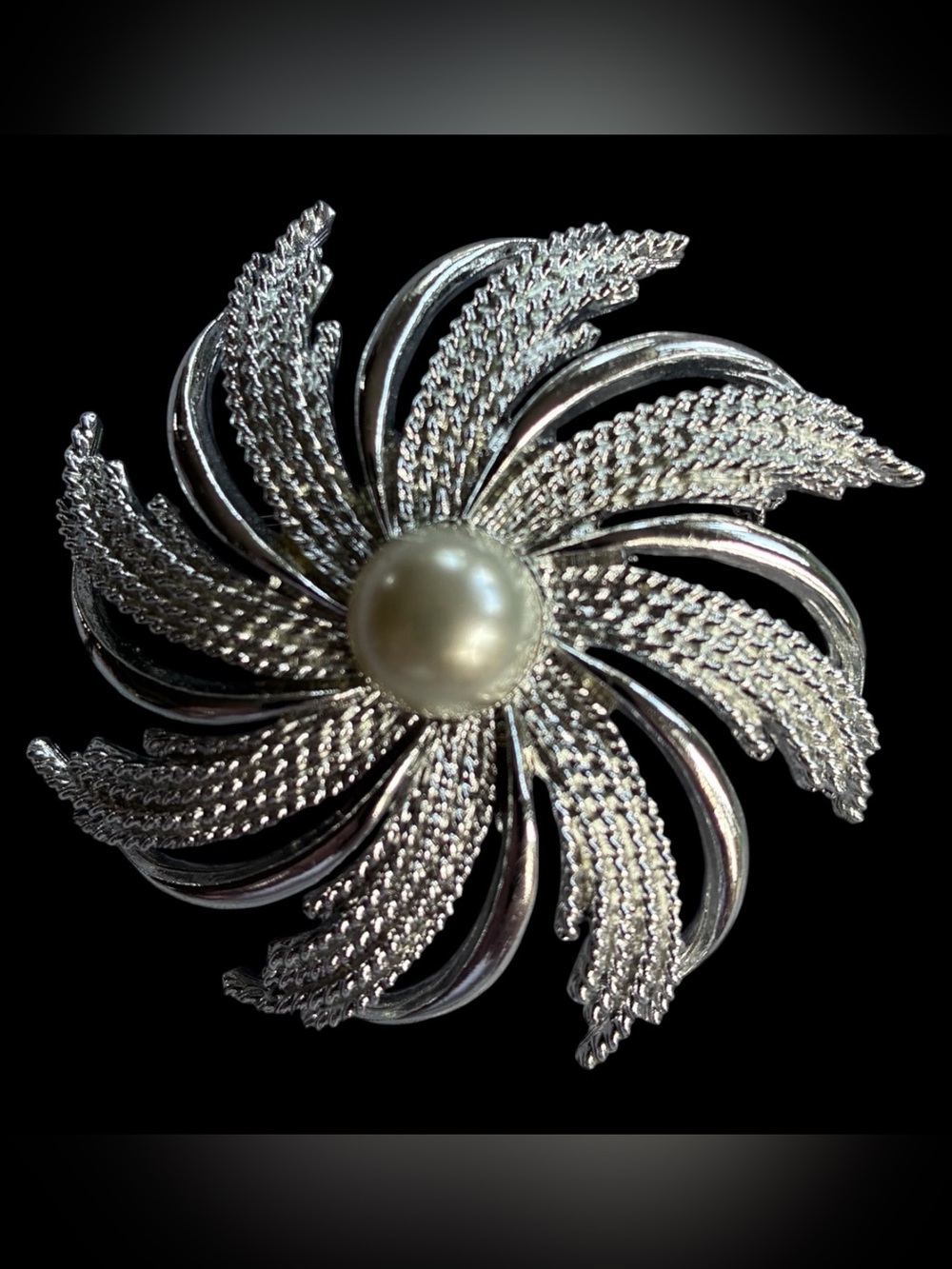 Sarah Coventry Silver-Tone Swirl Brooch with Cream Pearl